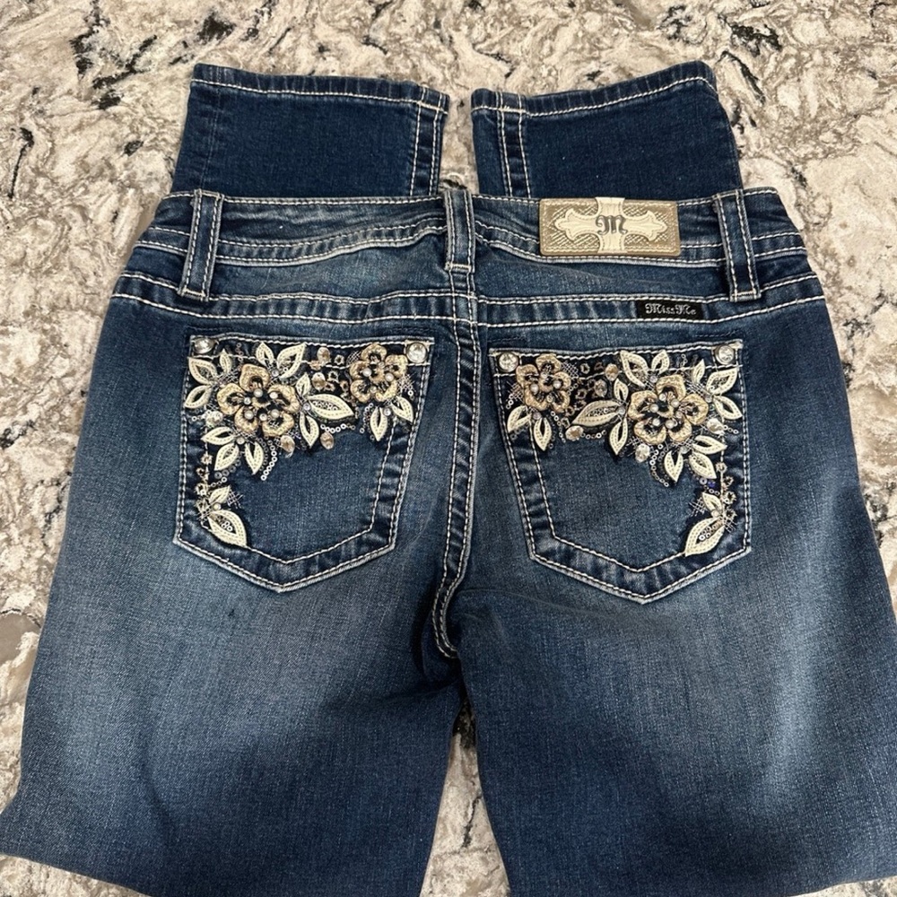 Miss Me - Capri style - bling embroidered - sz 27 - Picture 3 of 5